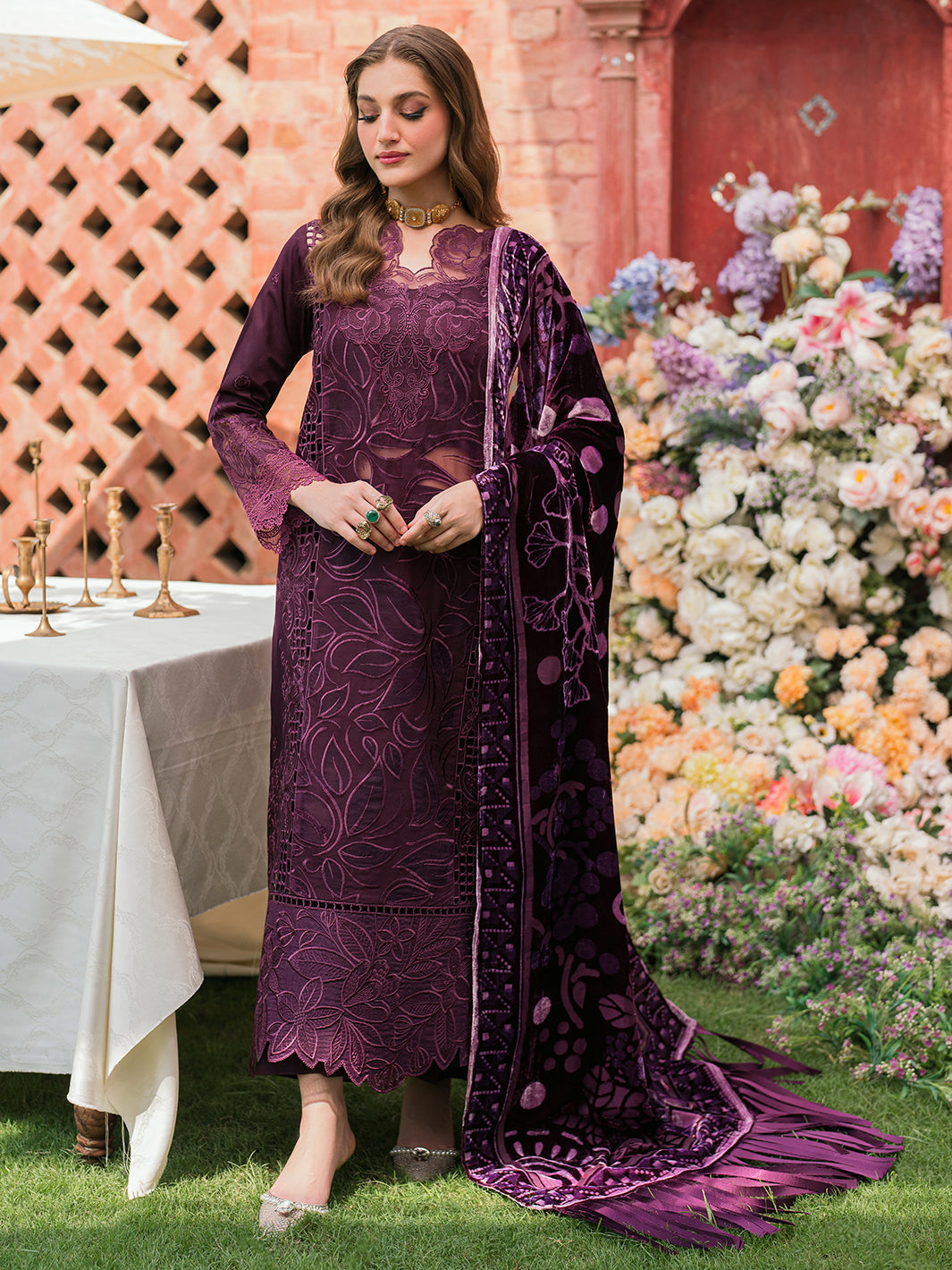 Mahnur | Nazakat Luxury Winter | ZARAE - Official Mahnur stockist in UK - Sakeena London