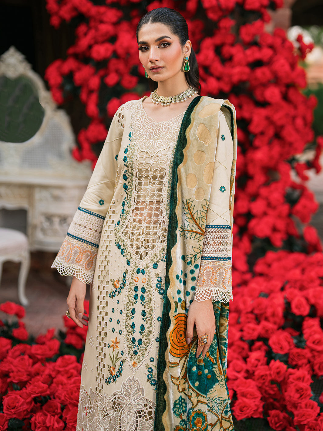 Mahnur | Nazakat Luxury Winter | ZEYA - Official Mahnur stockist in UK - Sakeena London