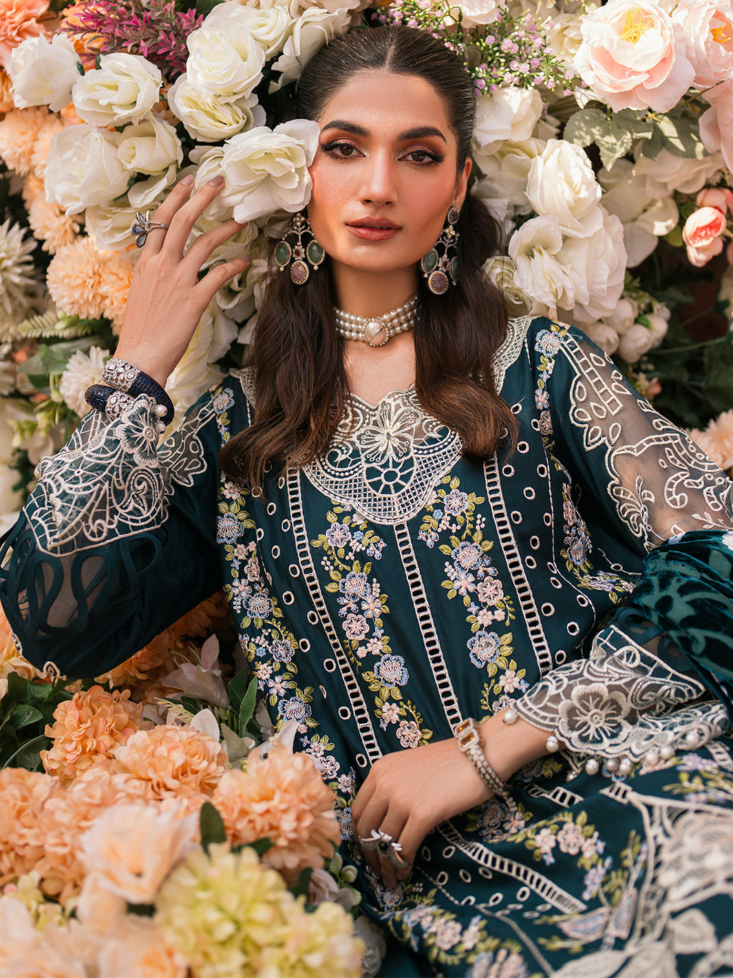 Mahnur | Nazakat Luxury Winter | ELYS - Official Mahnur stockist in UK - Sakeena London
