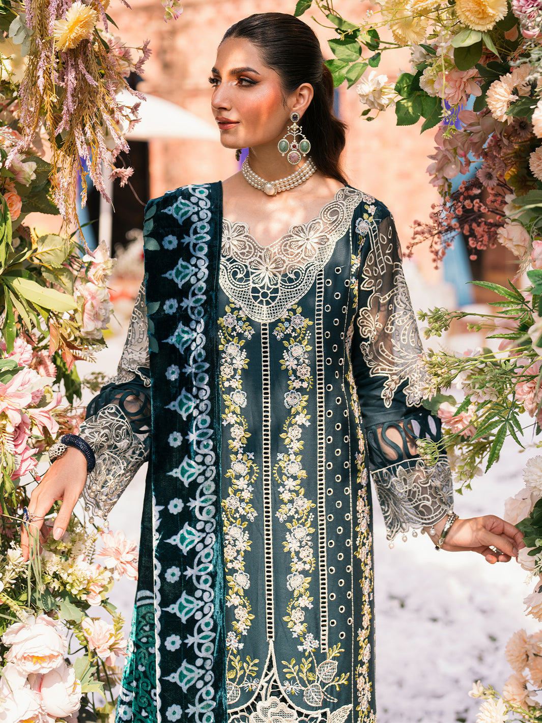Mahnur | Nazakat Luxury Winter | ELYS - Official Mahnur stockist in UK - Sakeena London