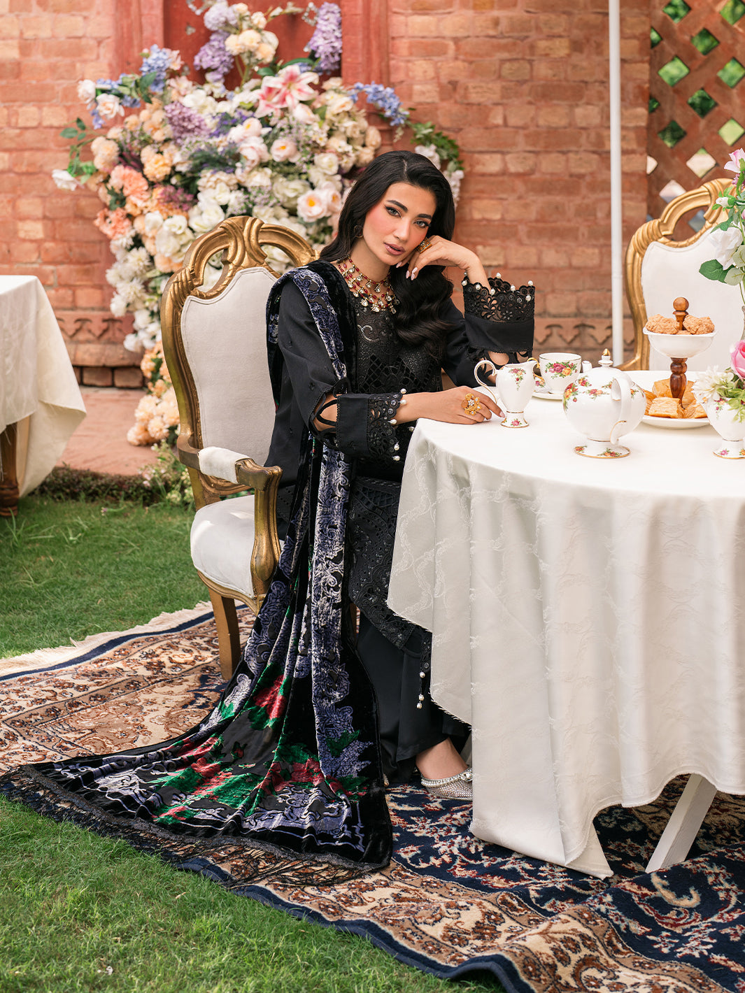 Mahnur | Nazakat Luxury Winter | LUMI - Official Mahnur stockist in UK - Sakeena London