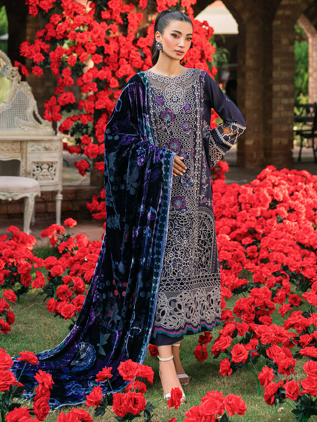 Mahnur | Nazakat Luxury Winter | MIRA - Official Mahnur stockist in UK - Sakeena London