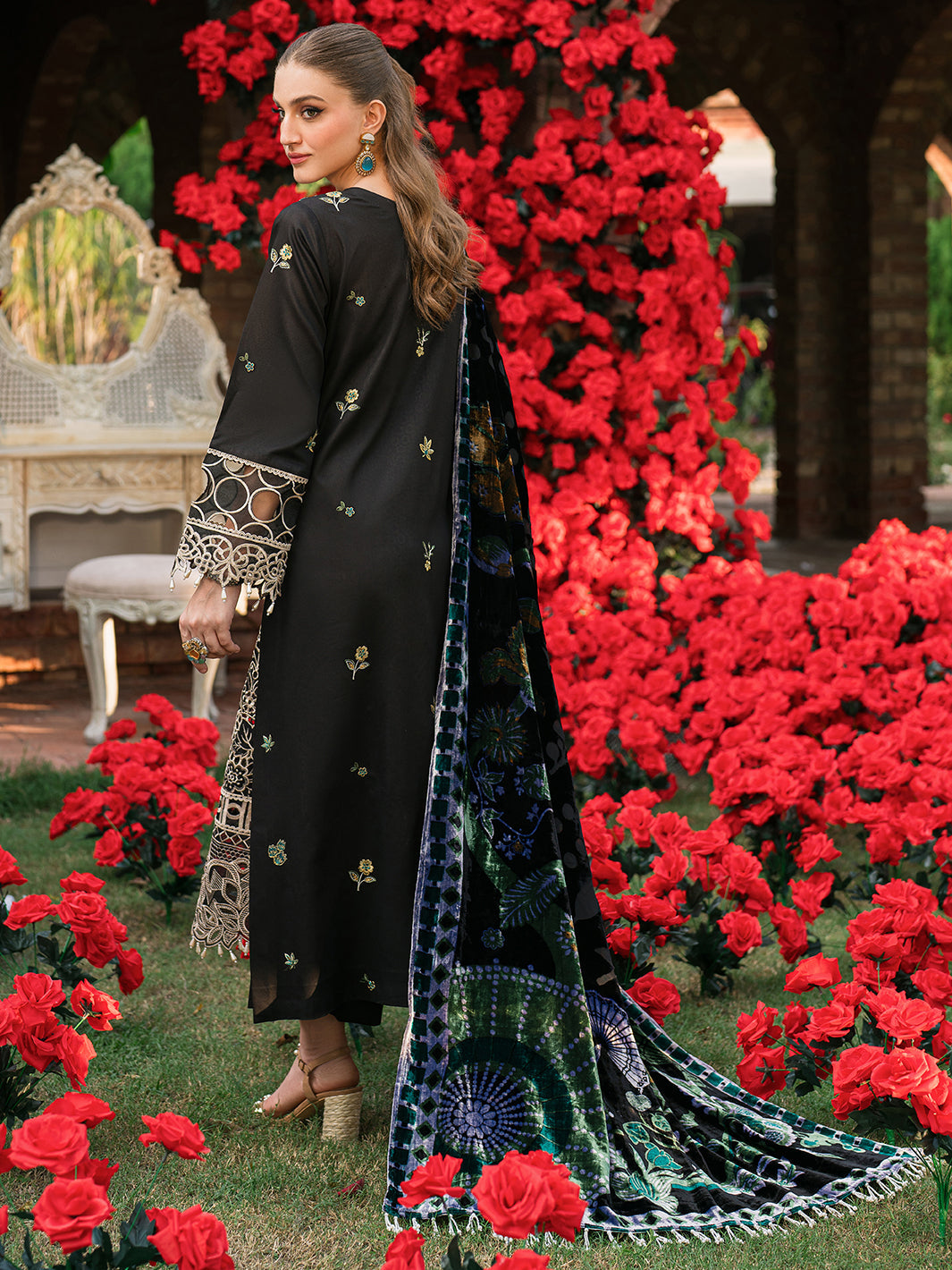Mahnur | Nazakat Luxury Winter | NYRA - Official Mahnur stockist in UK - Sakeena London