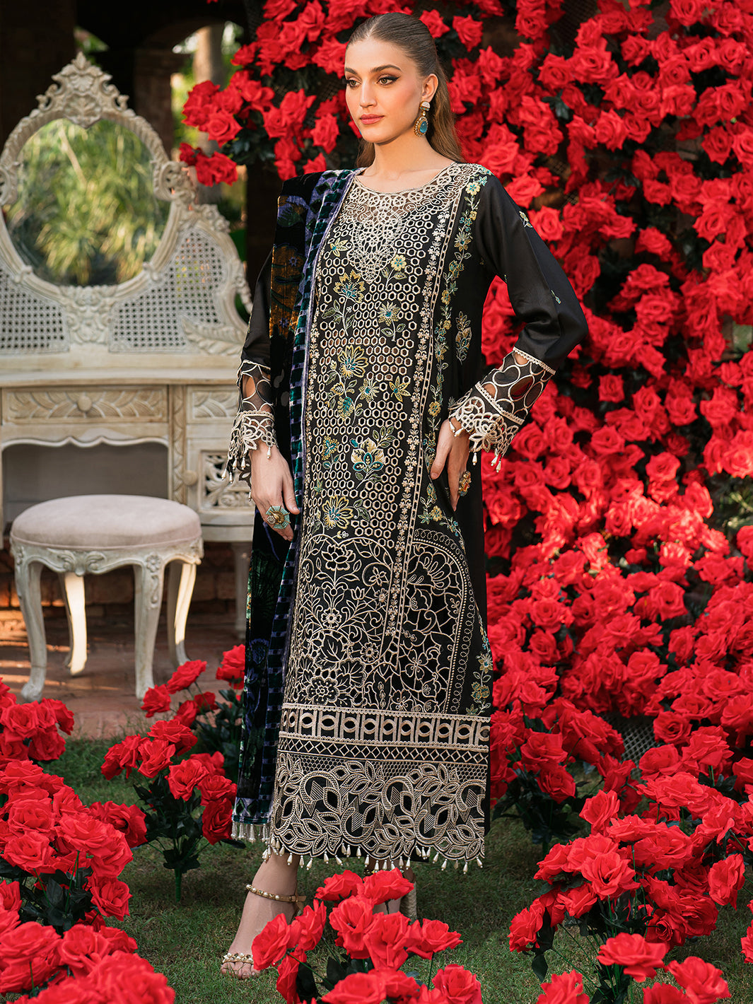 Mahnur | Nazakat Luxury Winter | NYRA - Official Mahnur stockist in UK - Sakeena London