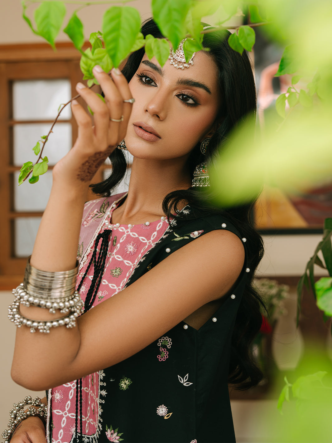 Mahnur | Shanaya Luxury Lawn 25 | Zarina - Official Mahnur stockist in UK - Sakeena London