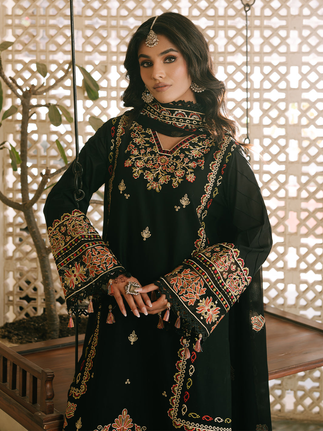 Mahnur | Shanaya Luxury Lawn 25 | Zehra - Official Mahnur stockist in UK - Sakeena London