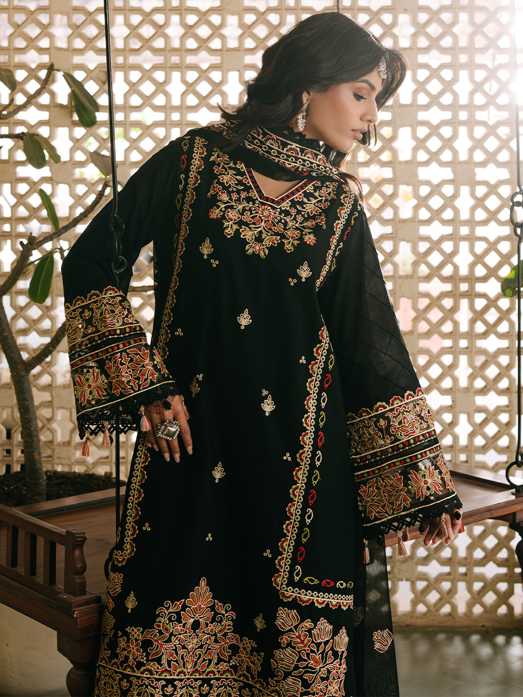 Mahnur | Shanaya Luxury Lawn 25 | Zehra - Official Mahnur stockist in UK - Sakeena London