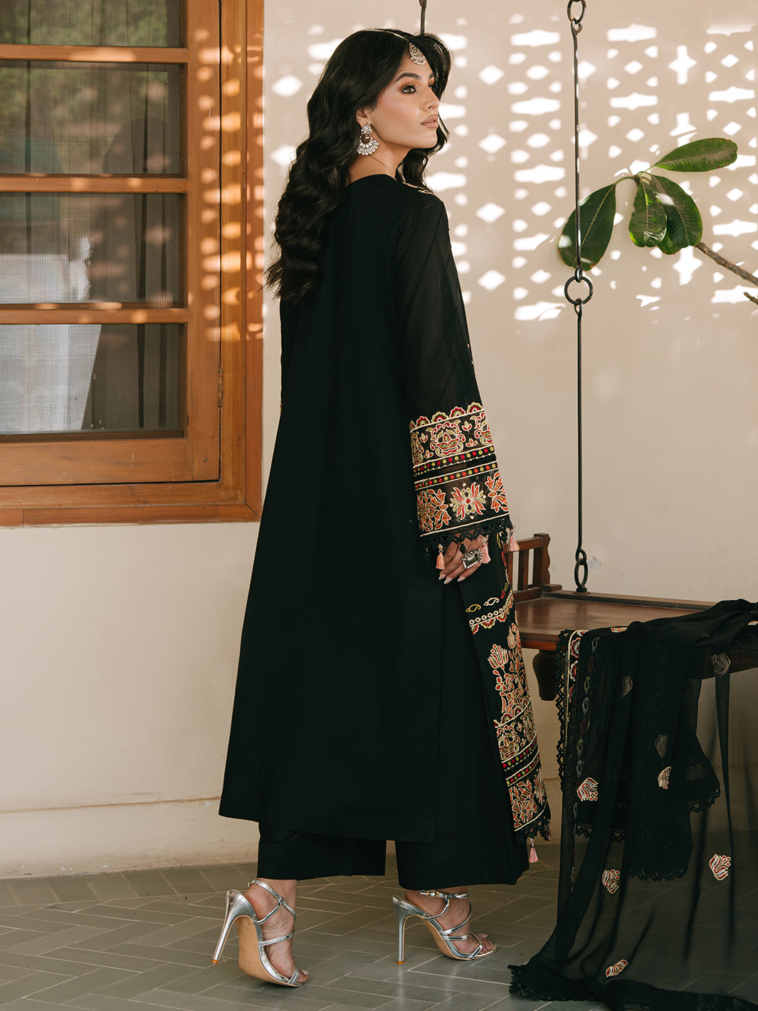 Mahnur | Shanaya Luxury Lawn 25 | Zehra - Official Mahnur stockist in UK - Sakeena London
