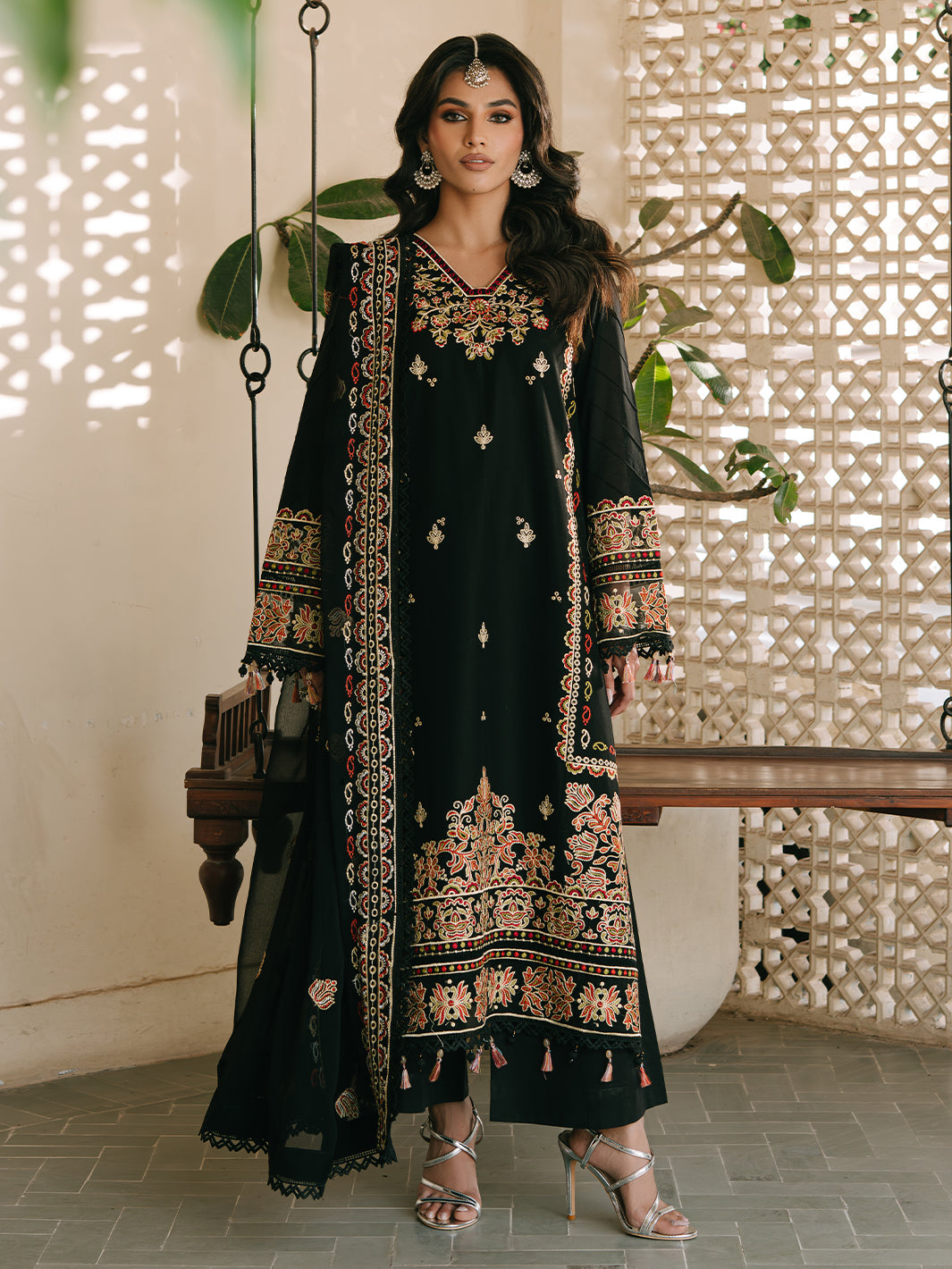 Mahnur | Shanaya Luxury Lawn 25 | Zehra - Official Mahnur stockist in UK - Sakeena London