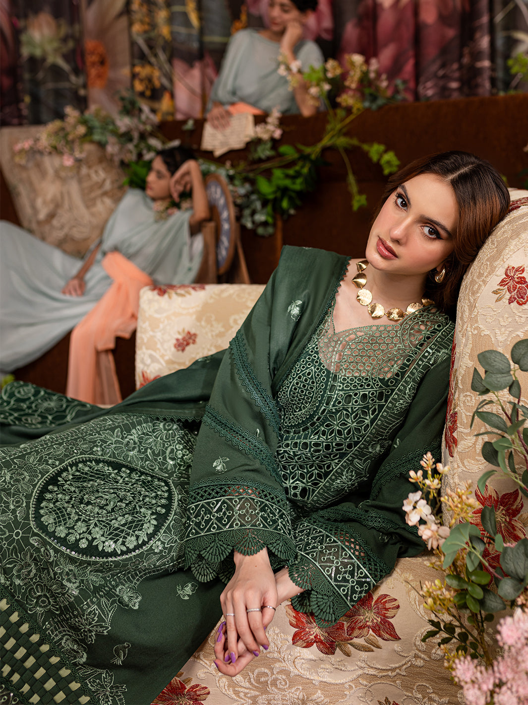 Mahnur | Veronica Luxury Karandi 24 | MATLIDA - Official Mahnur stockist in UK - Sakeena London