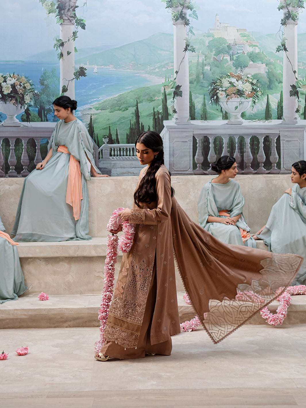 Mahnur | Veronica Luxury Karandi 24 | PENELOPE - Official Mahnur stockist in UK - Sakeena London
