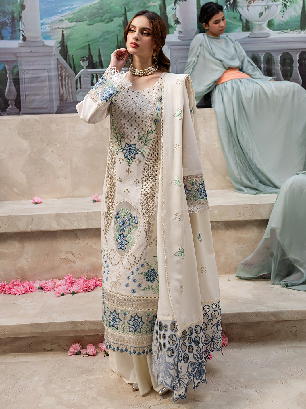 Mahnur | Veronica Luxury Karandi 24 | CECILIA - Official Mahnur stockist in UK - Sakeena London