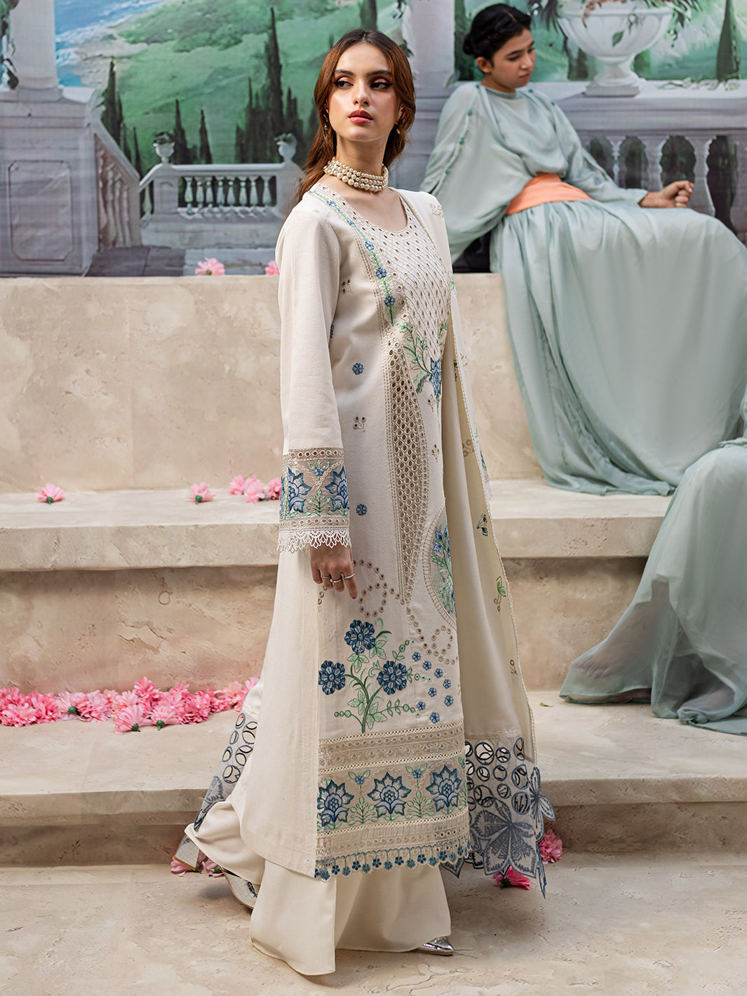 Mahnur | Veronica Luxury Karandi 24 | CECILIA - Official Mahnur stockist in UK - Sakeena London