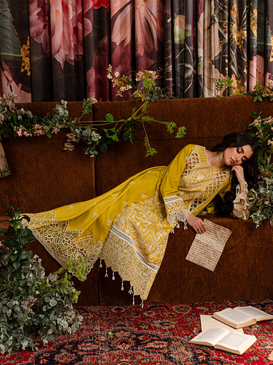 Mahnur | Veronica Luxury Karandi 24 | CLARA - Official Mahnur stockist in UK - Sakeena London