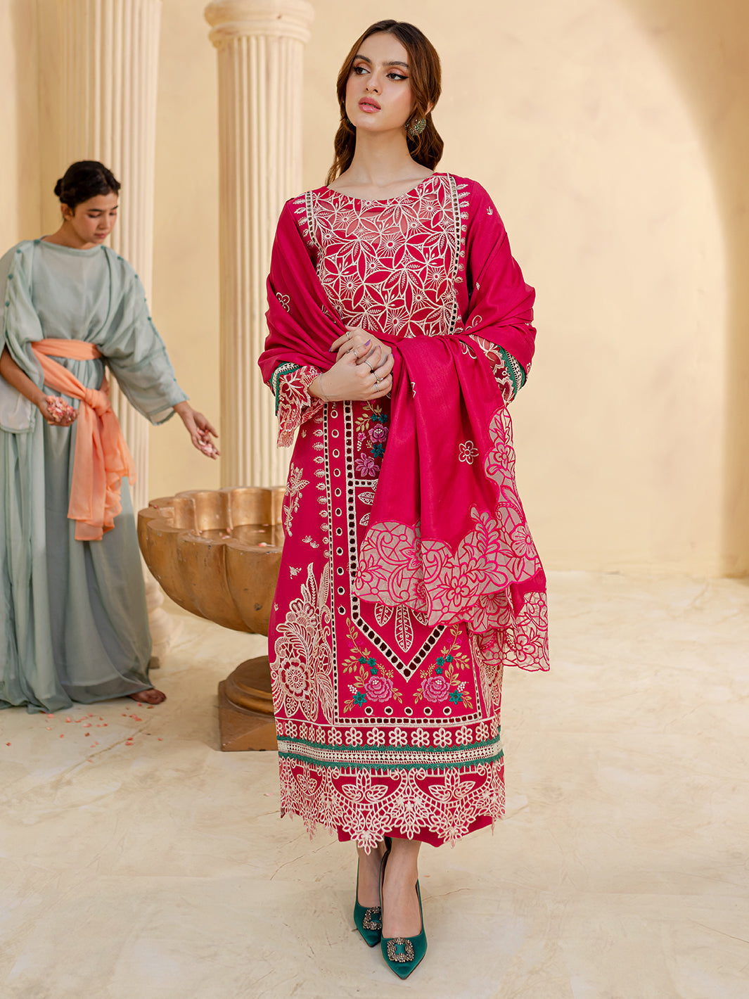 Mahnur | Veronica Luxury Karandi 24 | ELEANOR - Official Mahnur stockist in UK - Sakeena London