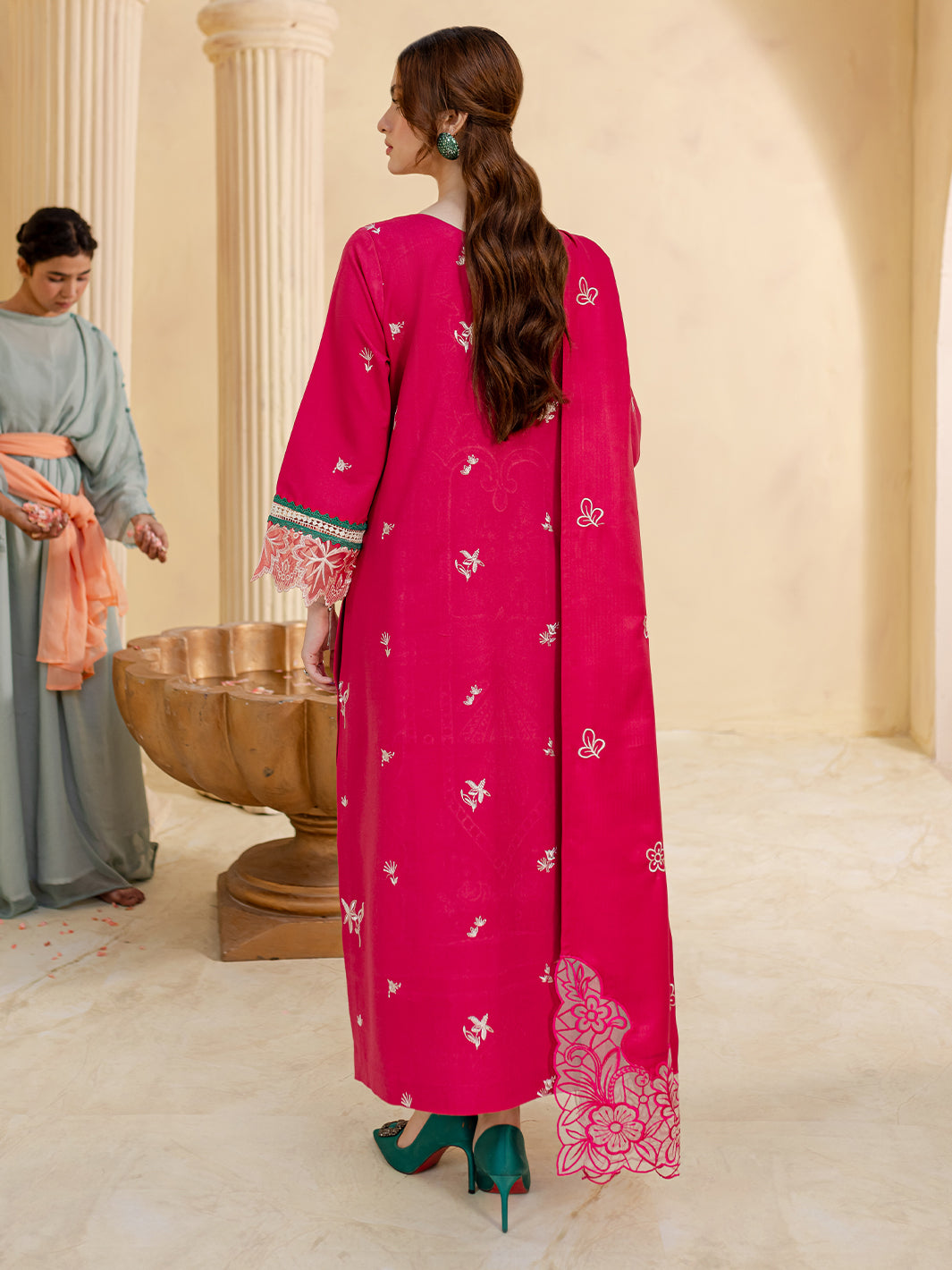 Mahnur | Veronica Luxury Karandi 24 | ELEANOR - Official Mahnur stockist in UK - Sakeena London