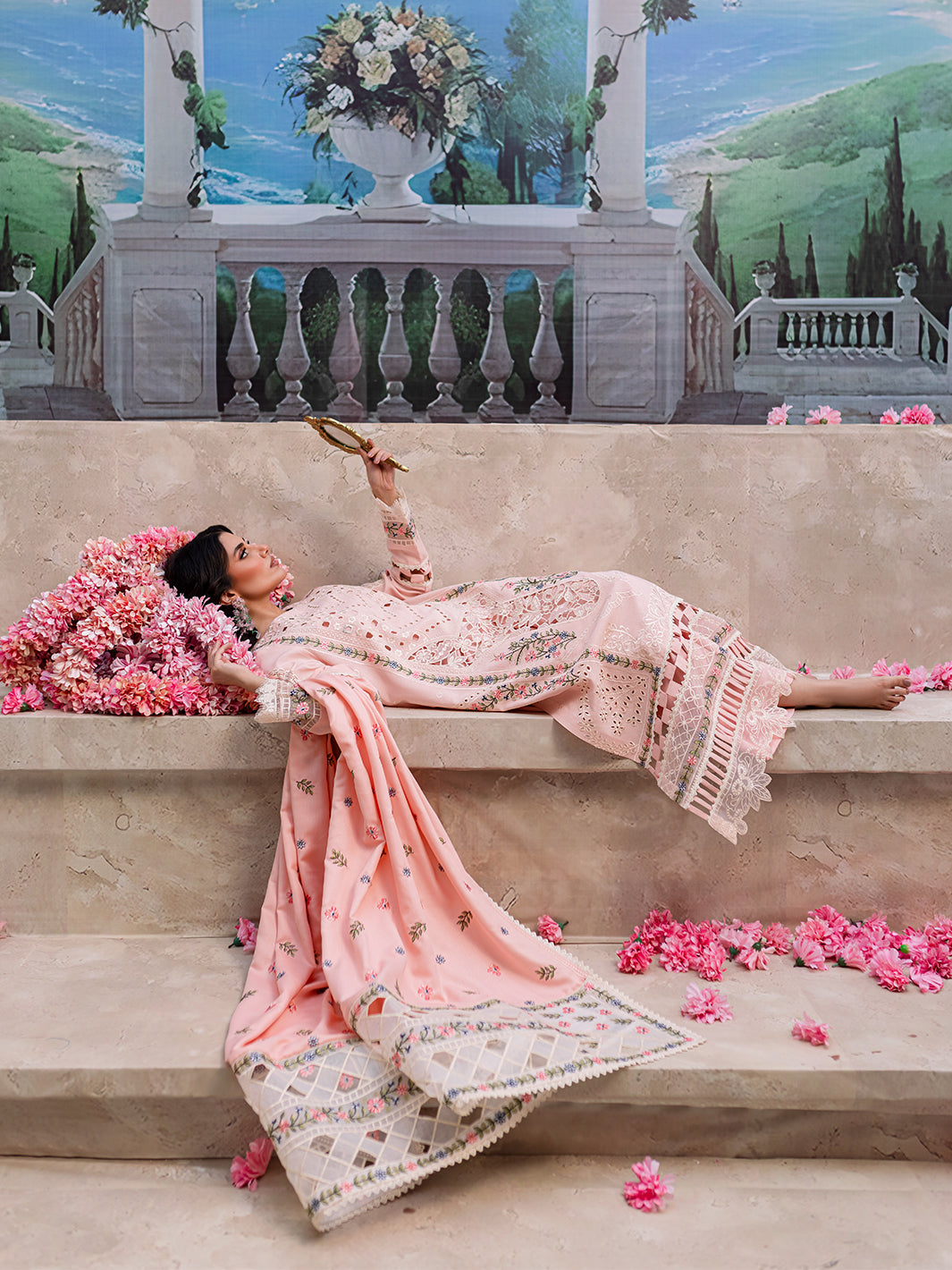 Mahnur | Veronica Luxury Karandi 24 | ISABELLA - Official Mahnur stockist in UK - Sakeena London