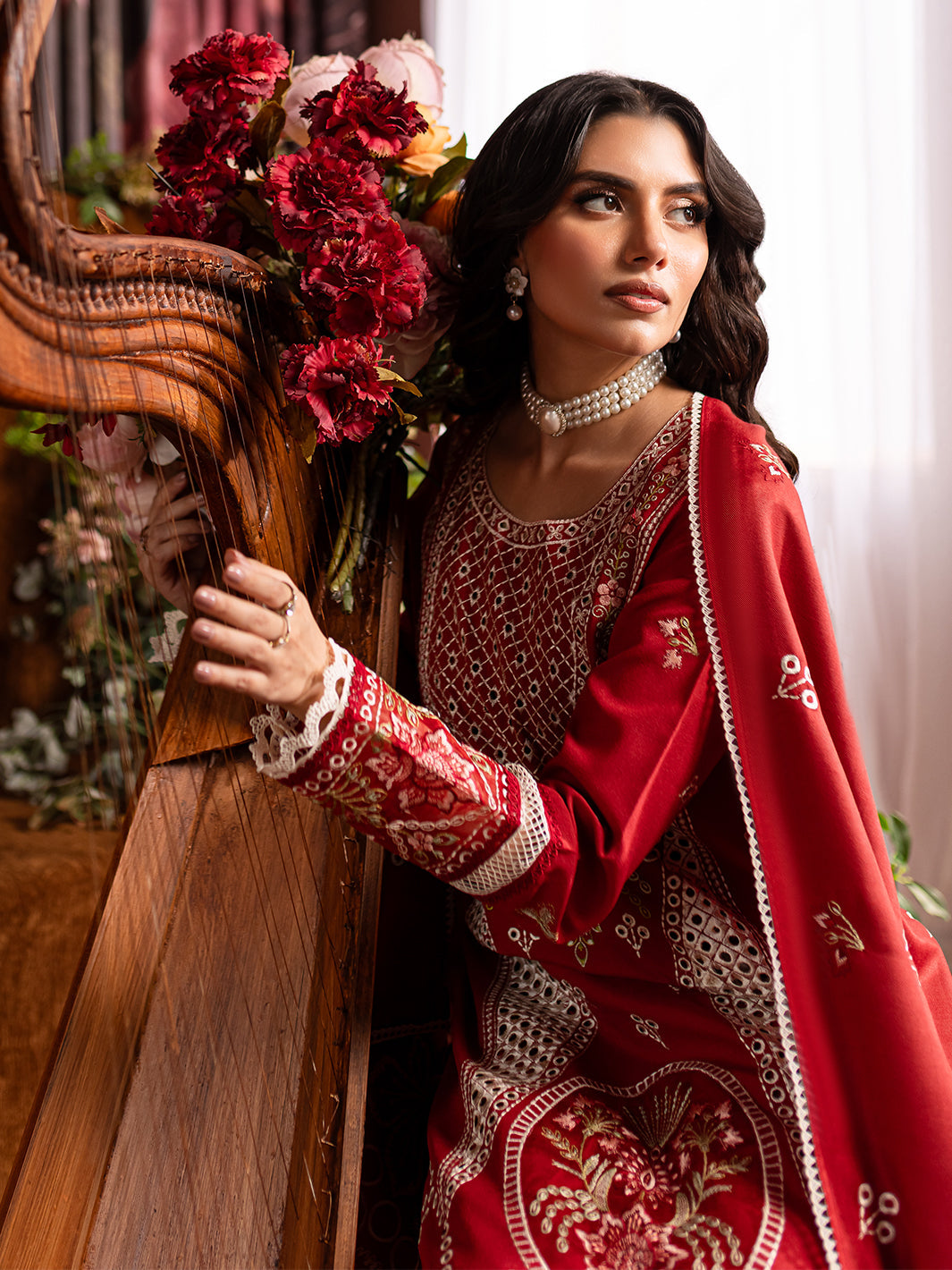 Mahnur | Veronica Luxury Karandi 24 | LILLIAN - Official Mahnur stockist in UK - Sakeena London