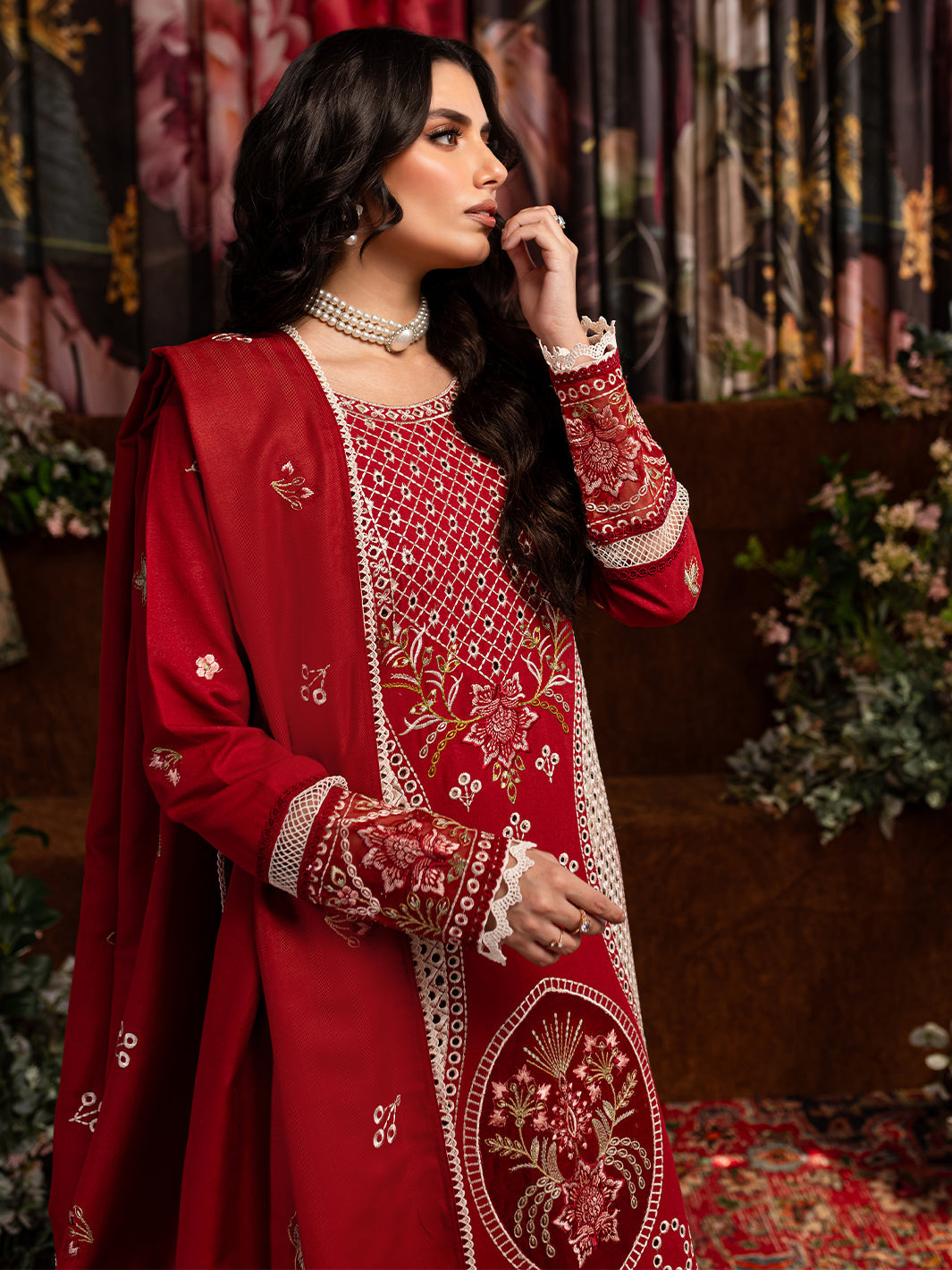 Mahnur | Veronica Luxury Karandi 24 | LILLIAN - Official Mahnur stockist in UK - Sakeena London
