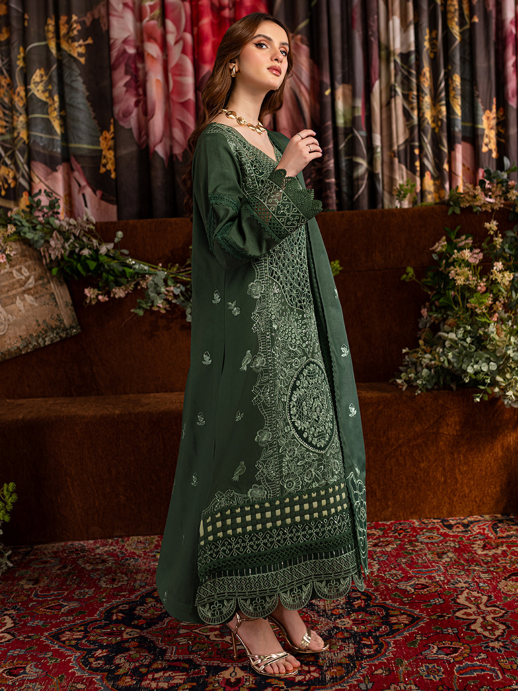 Mahnur | Veronica Luxury Karandi 24 | MATLIDA - Official Mahnur stockist in UK - Sakeena London