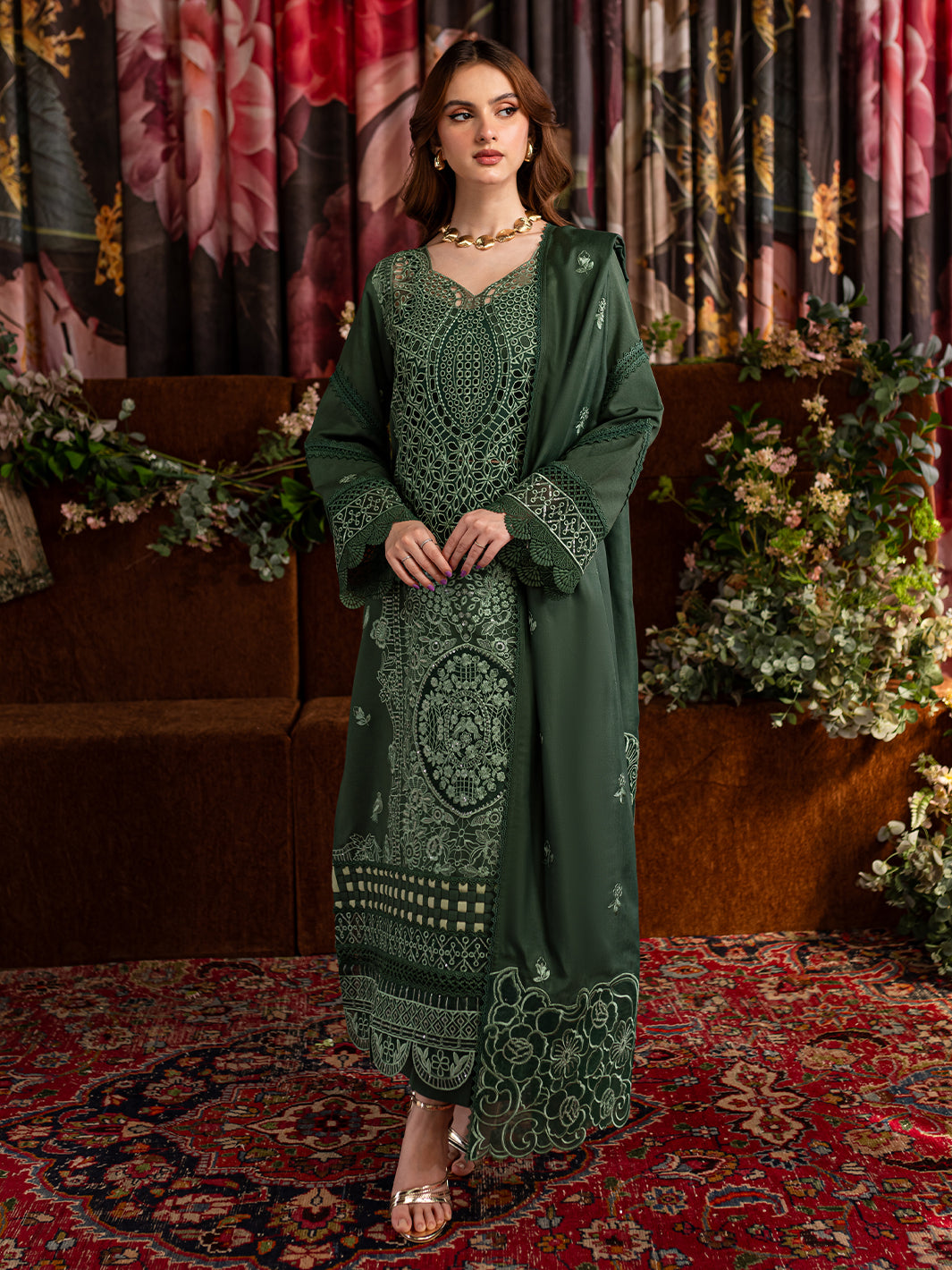 Mahnur | Veronica Luxury Karandi 24 | MATLIDA - Official Mahnur stockist in UK - Sakeena London