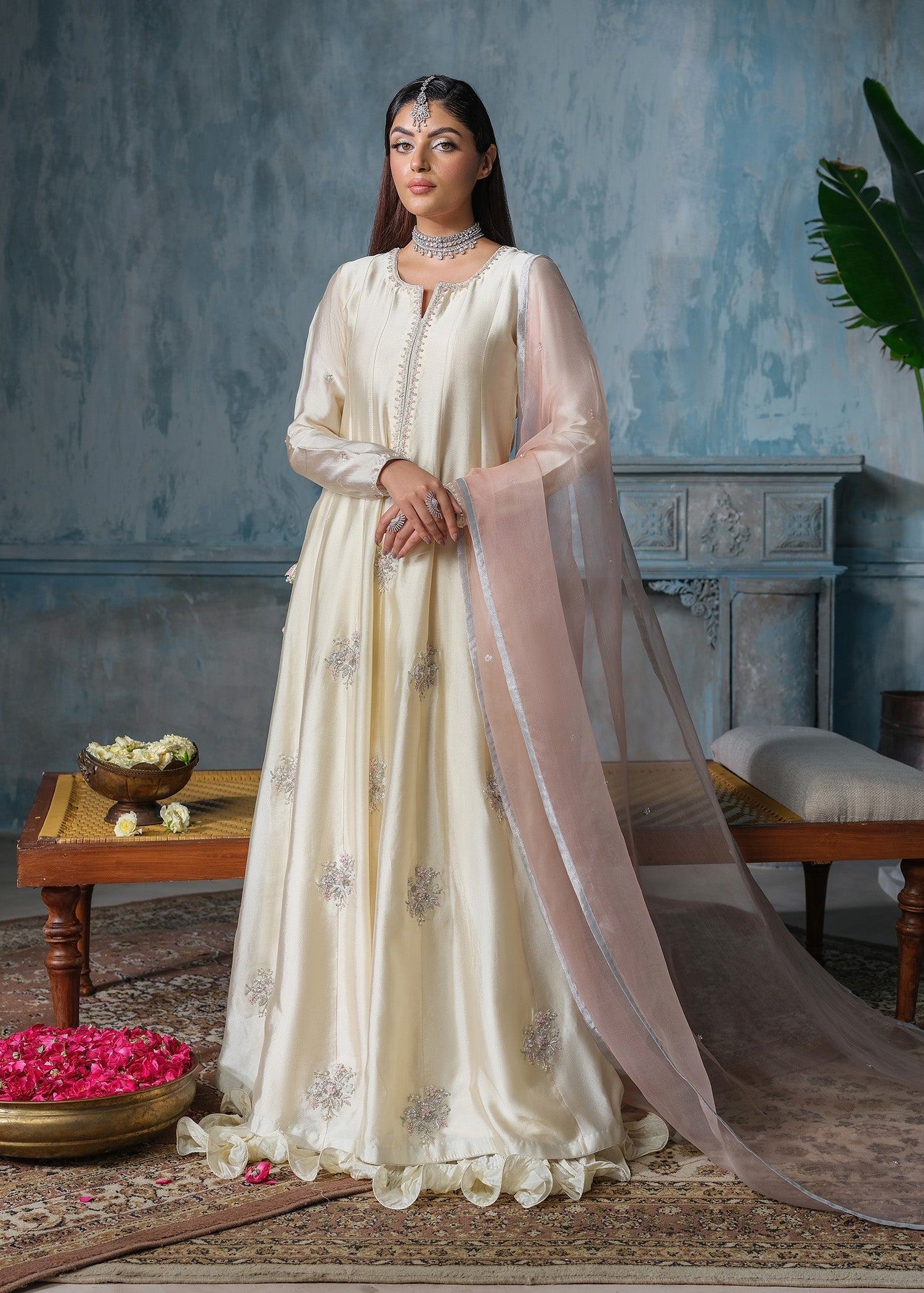 Mahum Asad | Reign Luxury Pret | Tara - Official Mahum Asad stockist in UK - Sakeena London