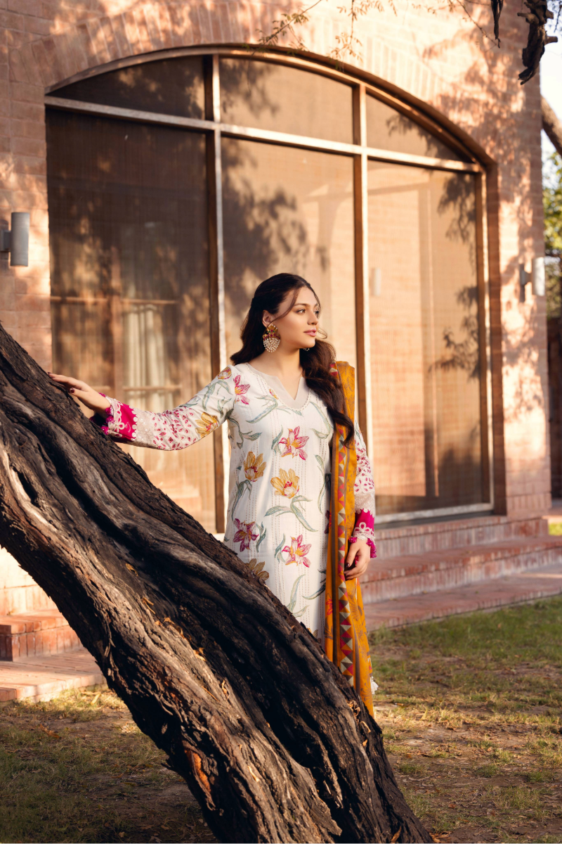 Manara | Luxury Winter 2025 | PHULKARI - Official Manara stockist in UK - Sakeena London