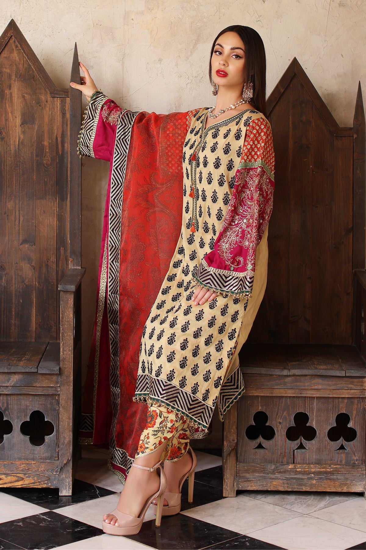 Mina Kashif | Festive Lawn | Amani - Official Mina Kashif stockist in UK - Sakeena London