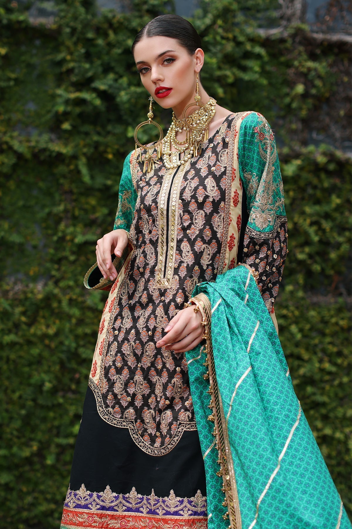 Mina Kashif | Festive Lawn | Zenel - Official Mina Kashif stockist in UK - Sakeena London