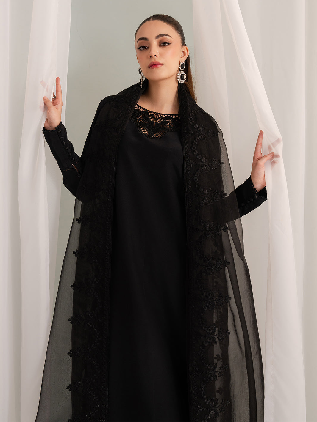 Izel | The Silk Chapter | Minuit - Official Izel stockist in UK - Sakeena London