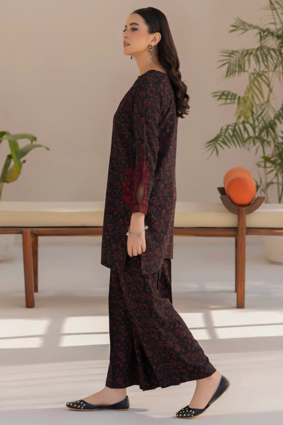Mohagni | Winter Collection | DZP-04 2PC - Official Mohagni stockist in UK - Sakeena London