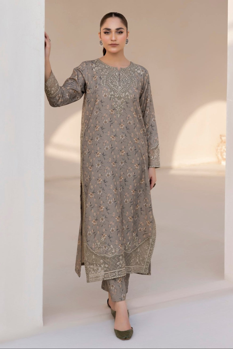 Mohagni | Winter Collection | DZP-15 2 PC - Official Mohagni stockist in UK - Sakeena London
