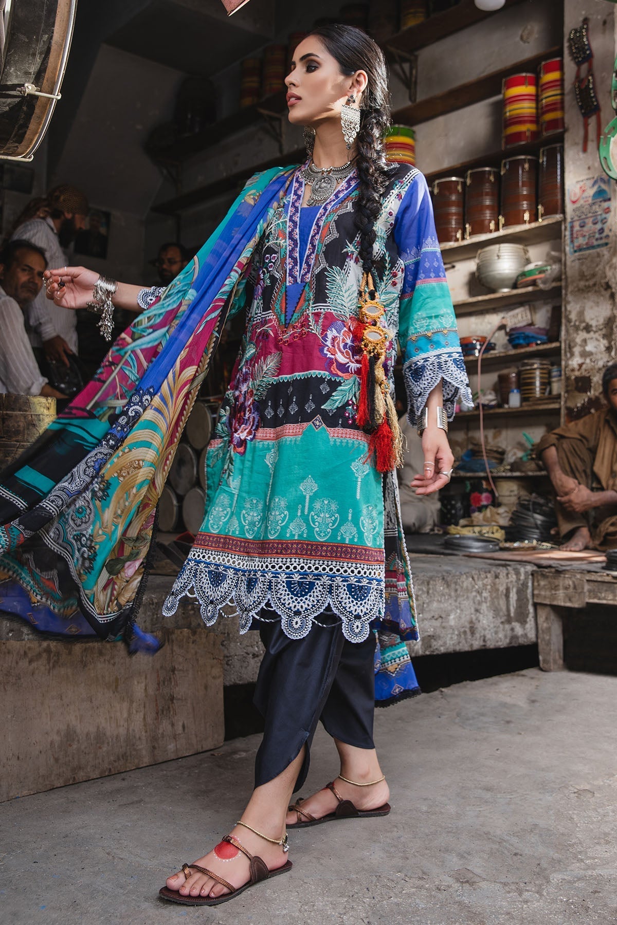 Motifz | Amal Luxury Lawn | 2937 - Official Motifz stockist in UK - Sakeena London