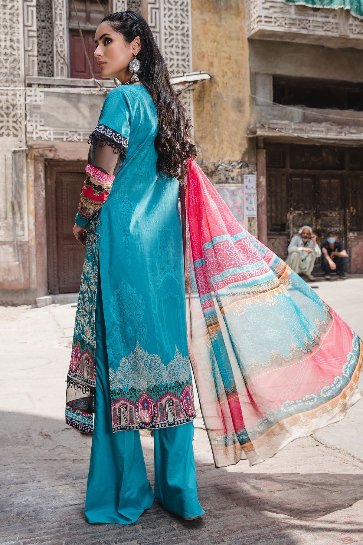 Motifz | Amal Luxury Lawn | 2939 - Official Motifz stockist in UK - Sakeena London