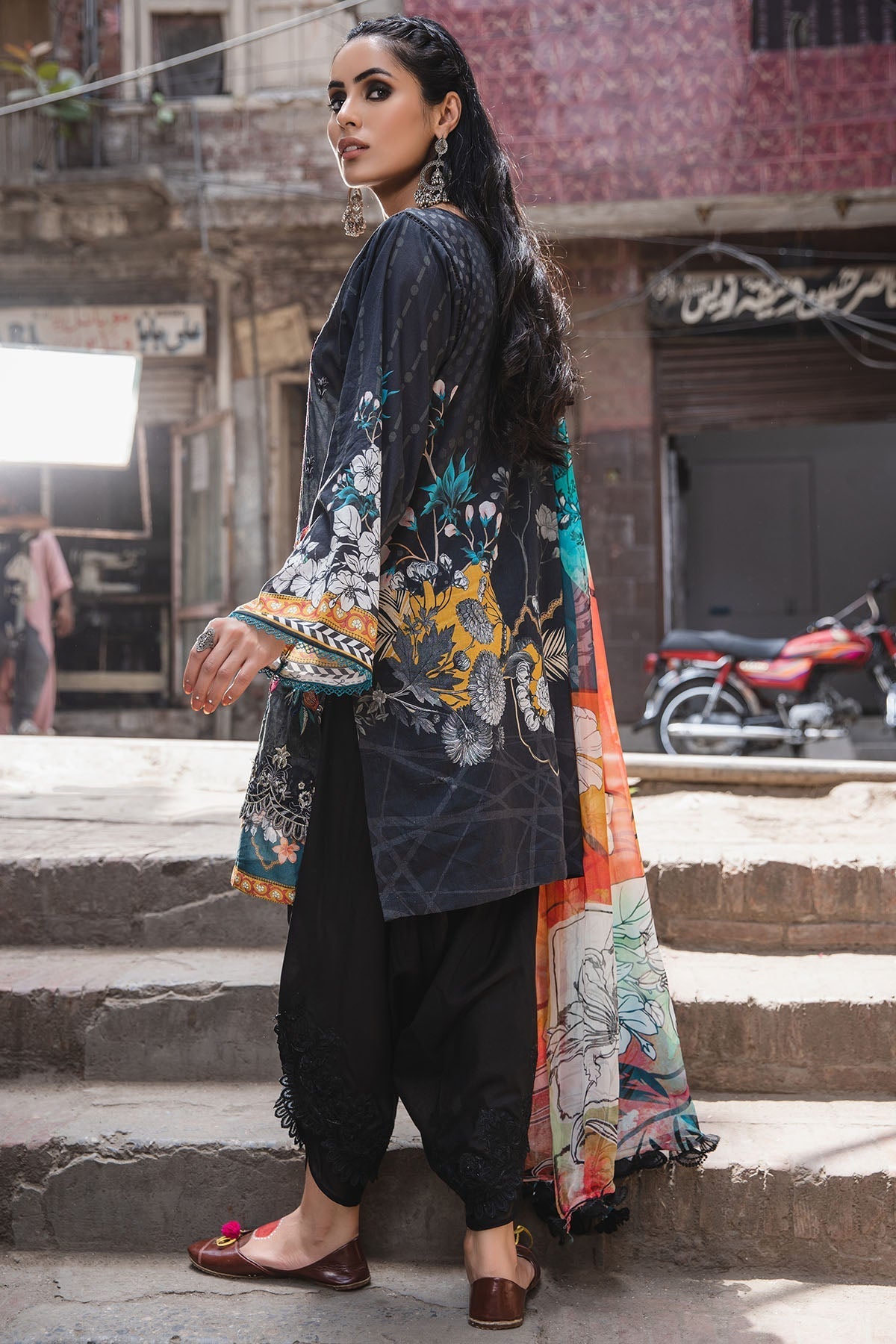 Motifz | Amal Luxury Lawn | 2943 - Official Motifz stockist in UK - Sakeena London