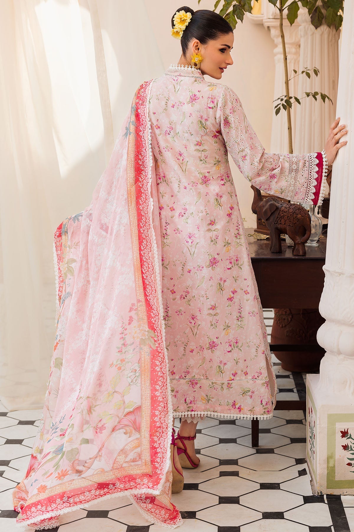 Motifz | Amal Luxury Lawn | 4621 - Official Motifz stockist in UK - Sakeena London