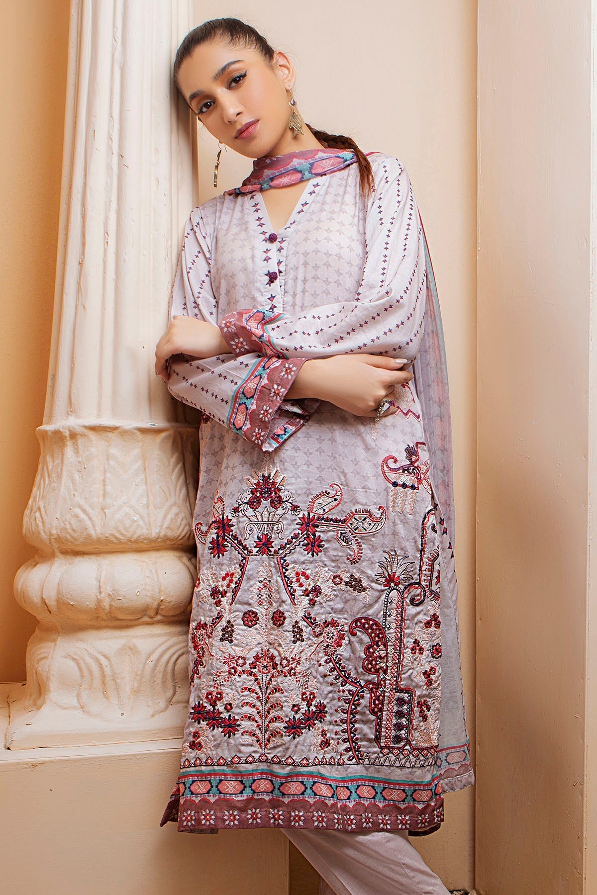Motifz | Amal Luxury Lawn | 2956 - Official Motifz stockist in UK - Sakeena London