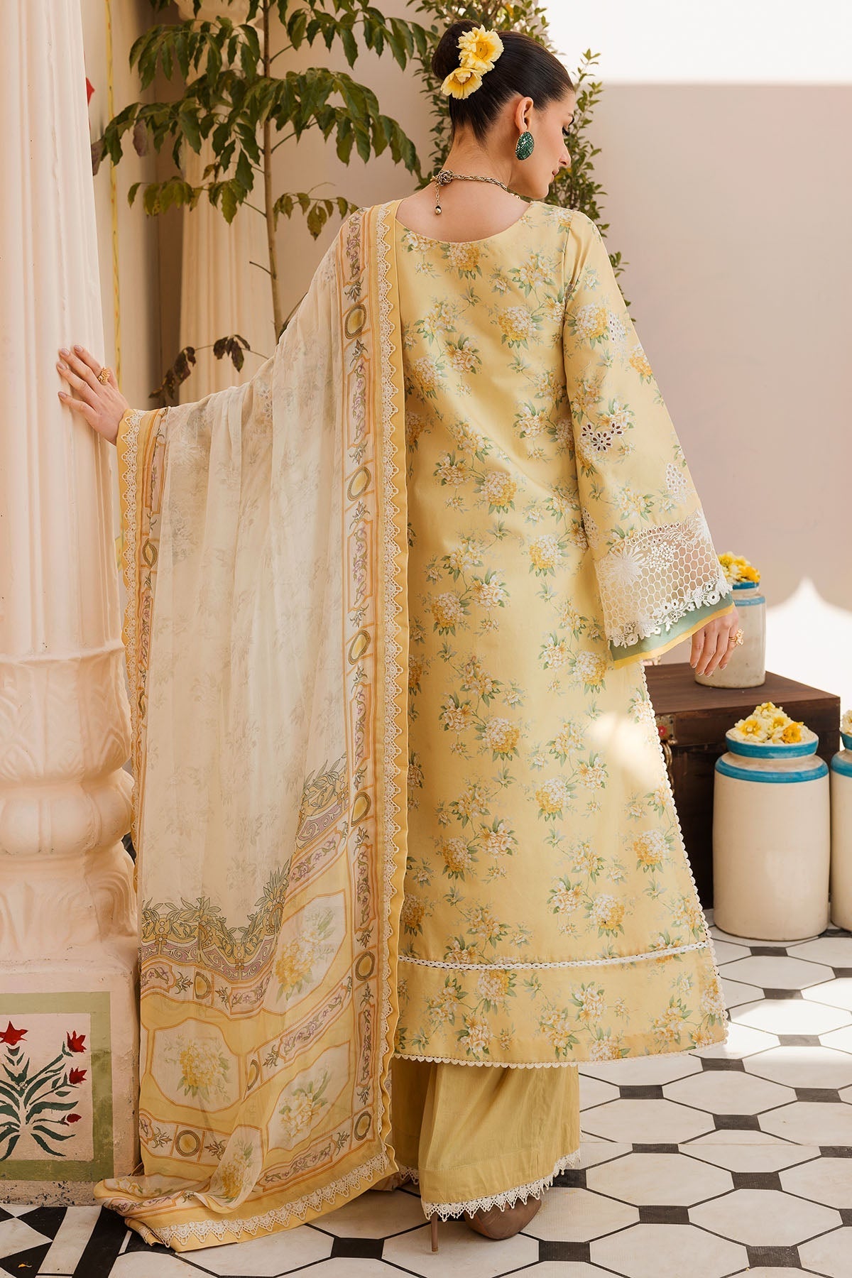 Motifz | Amal Luxury Lawn | 4623 - Official Motifz stockist in UK - Sakeena London