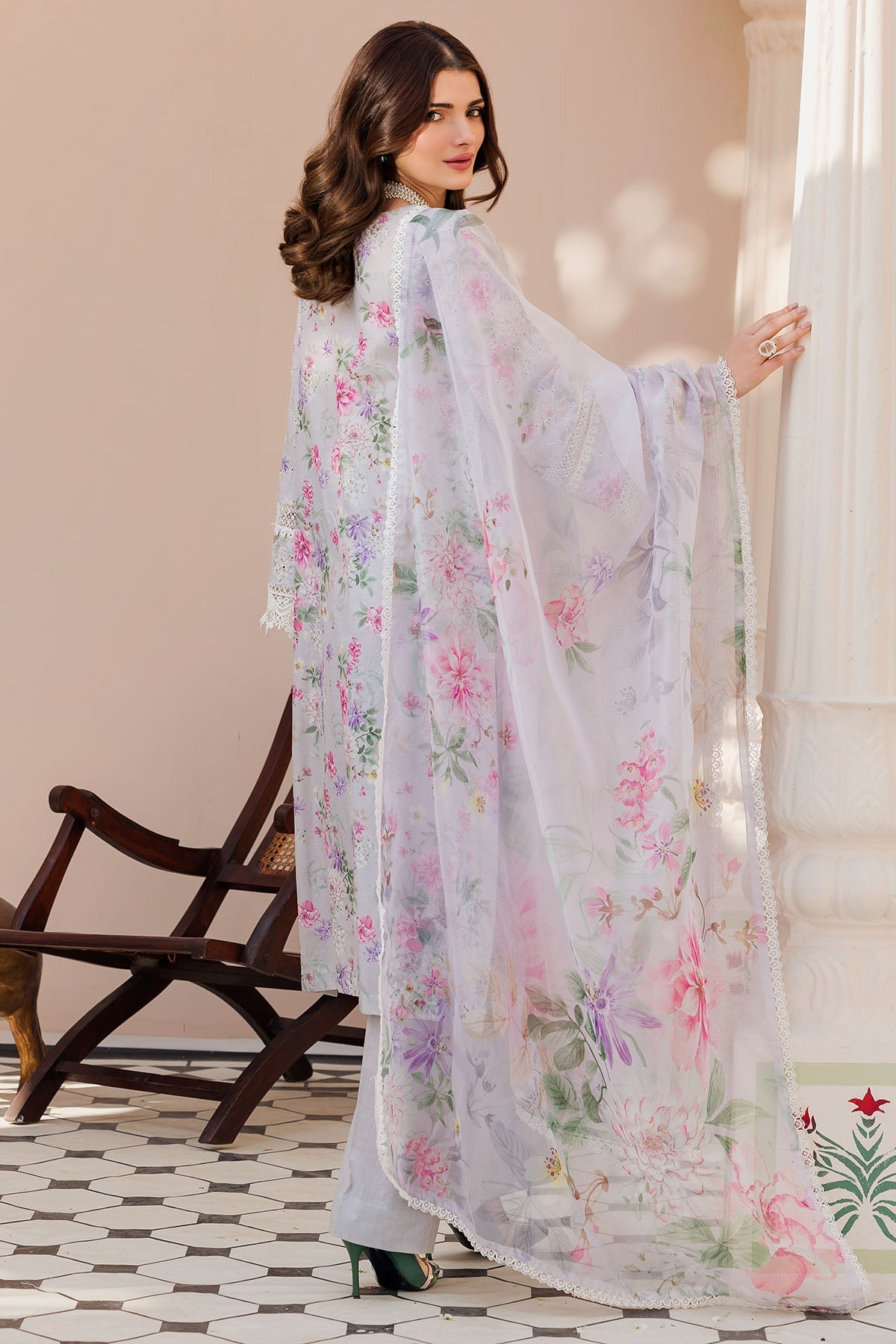 Motifz | Amal Luxury Lawn | 4625 - Official Motifz stockist in UK - Sakeena London
