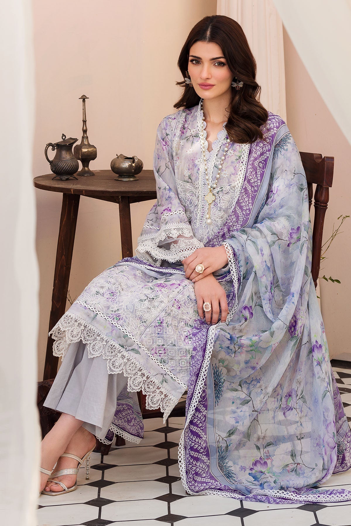 Motifz | Amal Luxury Lawn | 4628 - Official Motifz stockist in UK - Sakeena London