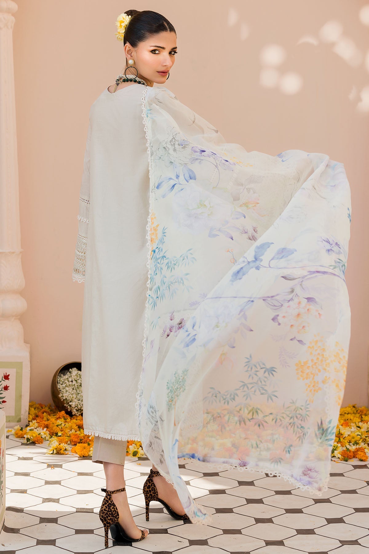 Motifz | Amal Luxury Lawn | 4629 - Official Motifz stockist in UK - Sakeena London