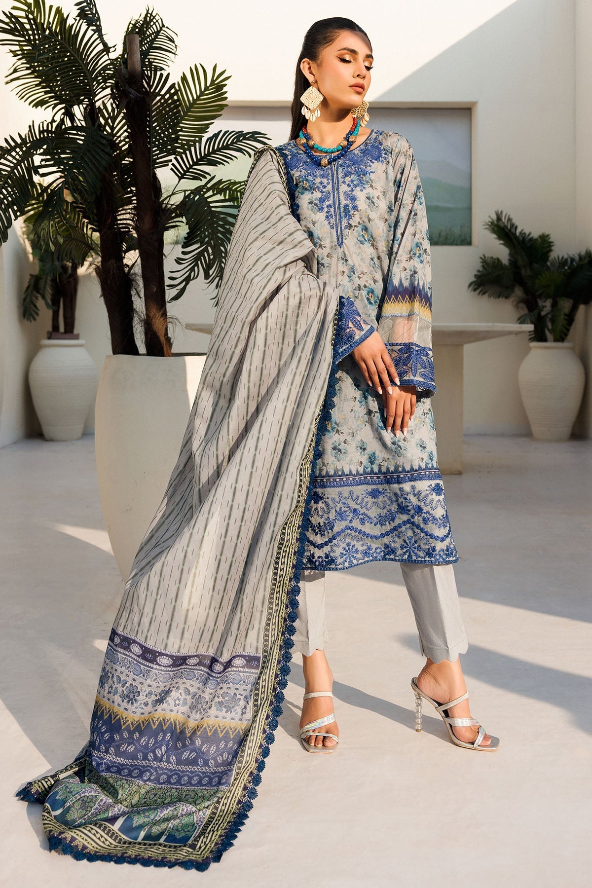 Motifz | Umang Luxury Lawn | A-01 - Official Motifz stockist in UK - Sakeena London