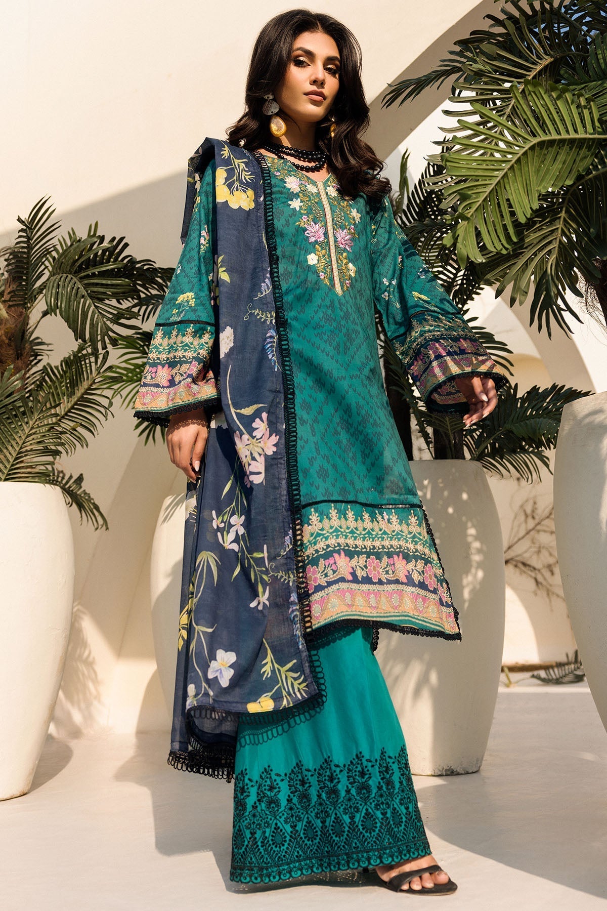 Motifz | Umang Luxury Lawn | A-06 - Official Motifz stockist in UK - Sakeena London