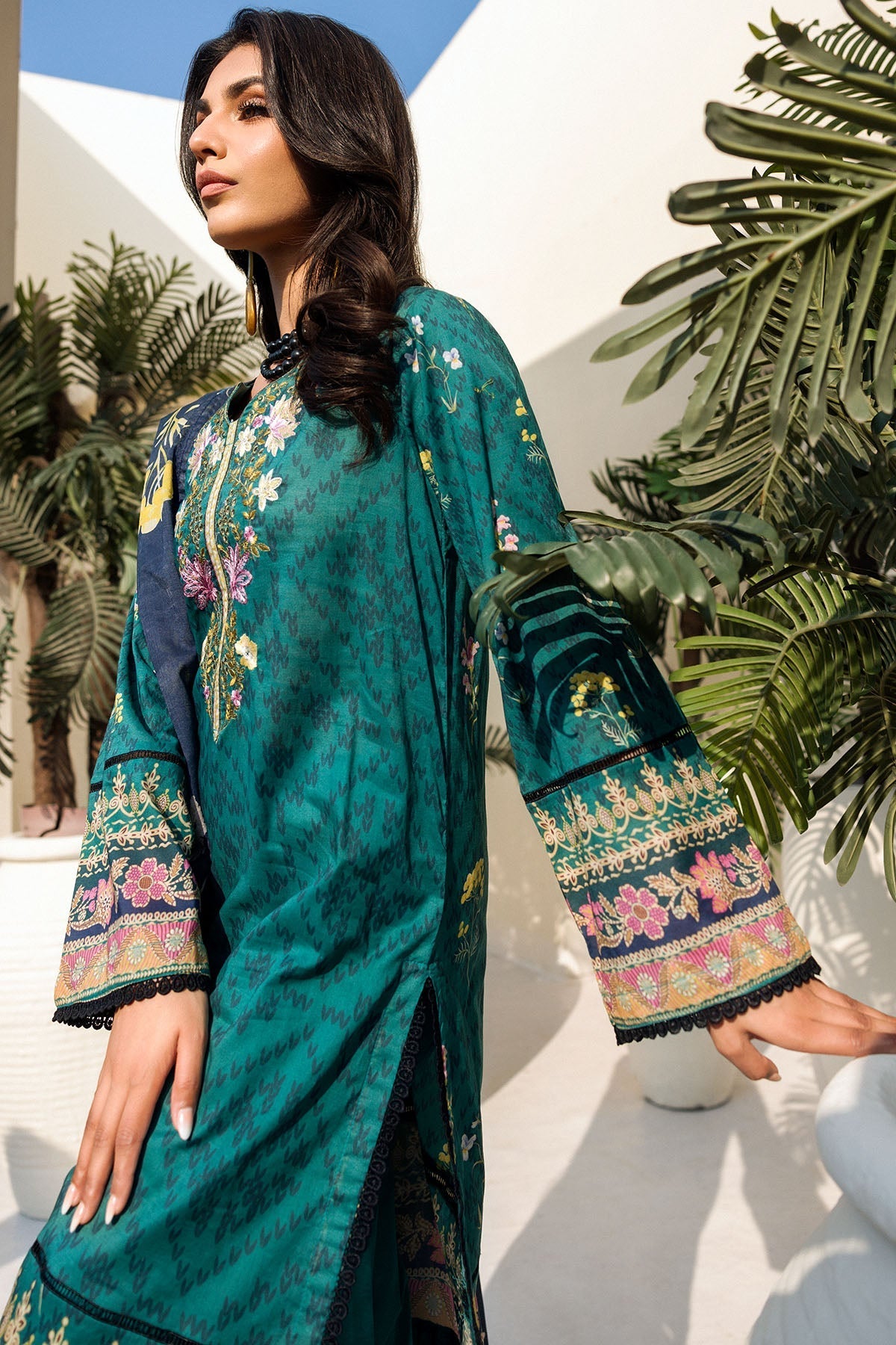 Motifz | Umang Luxury Lawn | A-06 - Official Motifz stockist in UK - Sakeena London