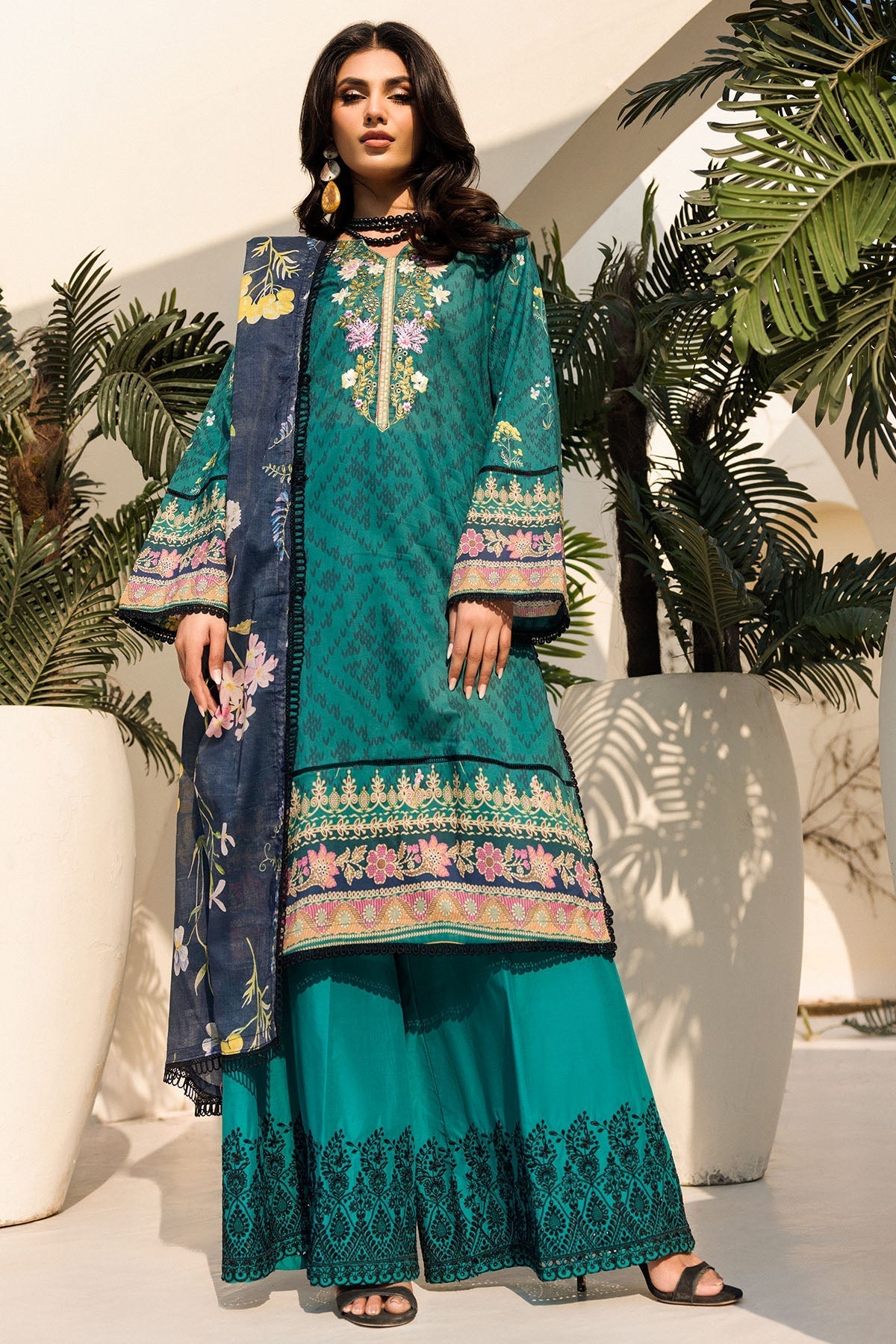Motifz | Umang Luxury Lawn | A-06 - Official Motifz stockist in UK - Sakeena London