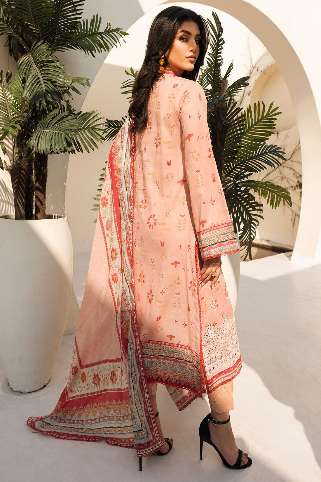 Motifz | Umang Luxury Lawn | A-09 - Official Motifz stockist in UK - Sakeena London