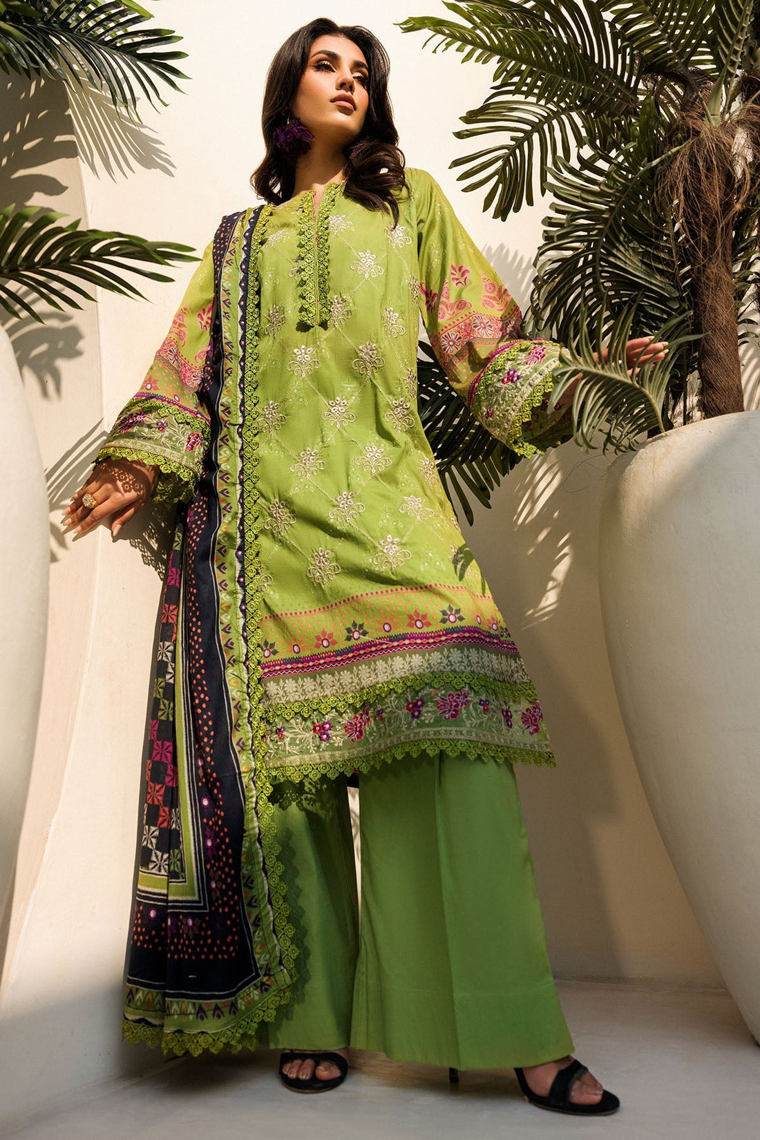 Motifz | Umang Luxury Lawn | A-12 - Official Motifz stockist in UK - Sakeena London