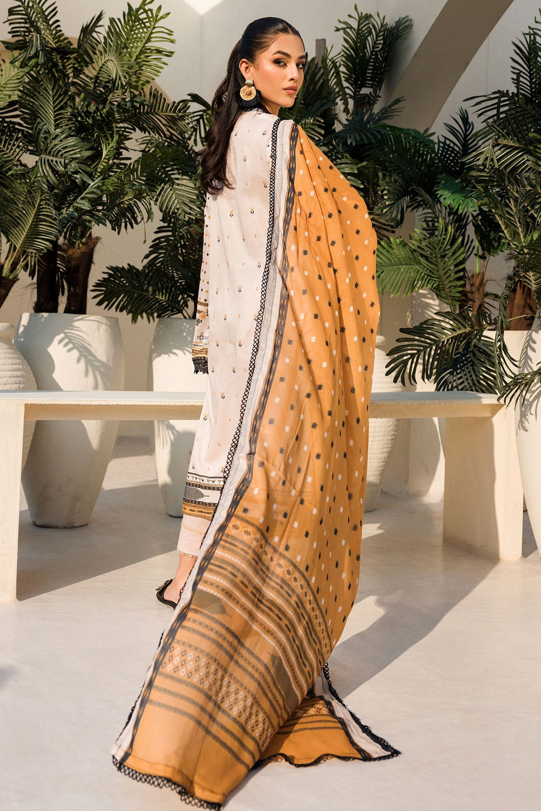 Motifz | Umang Luxury Lawn | A-02 - Official Motifz stockist in UK - Sakeena London