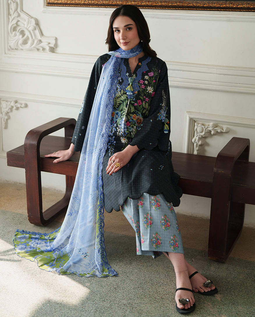 Roheenaz | Whispered Florals | Muted Rose