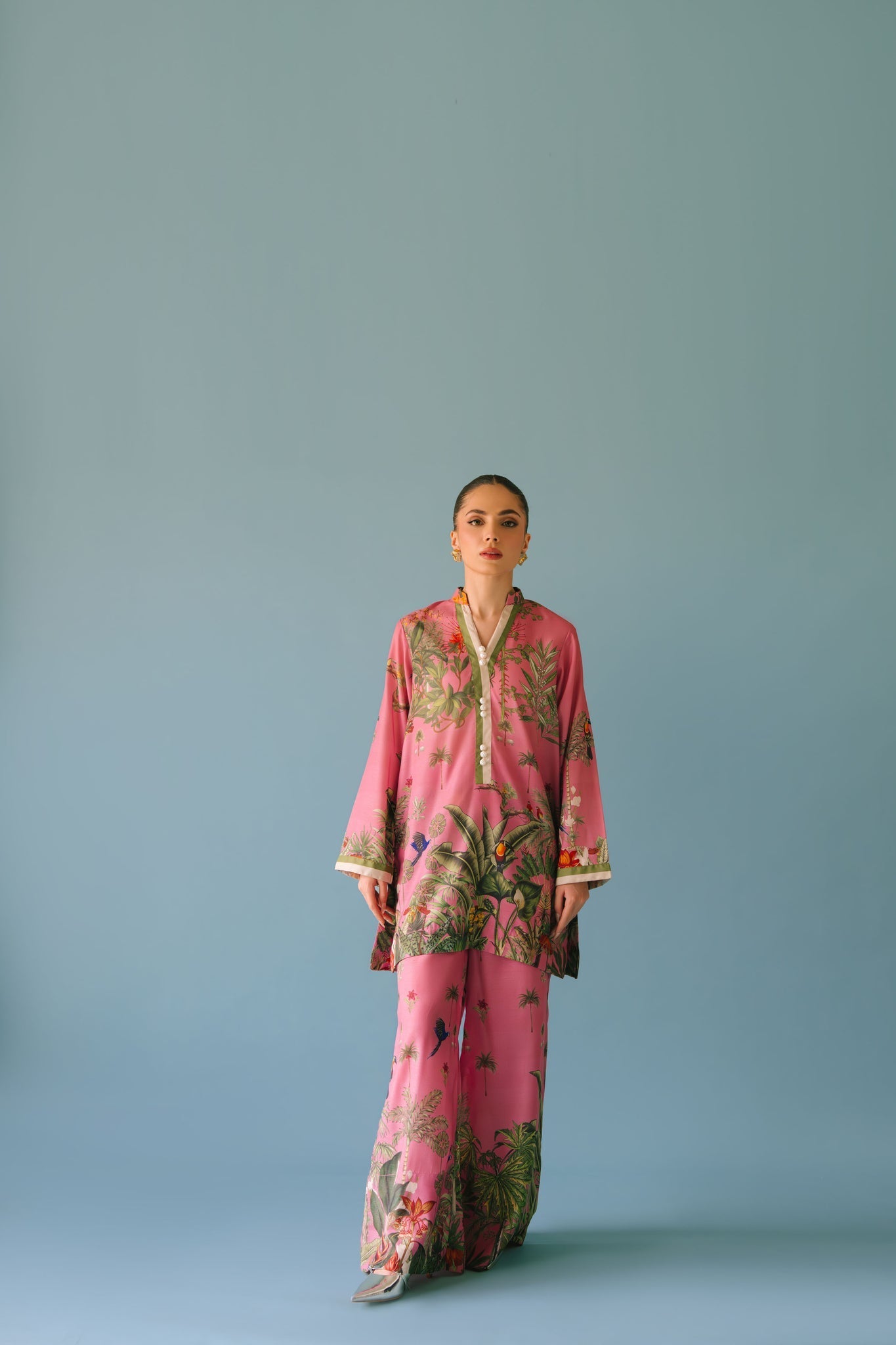 Sammy K | Lawn Pret 25 |Enchanting garden - Official Sammy K stockist in UK - Sakeena London